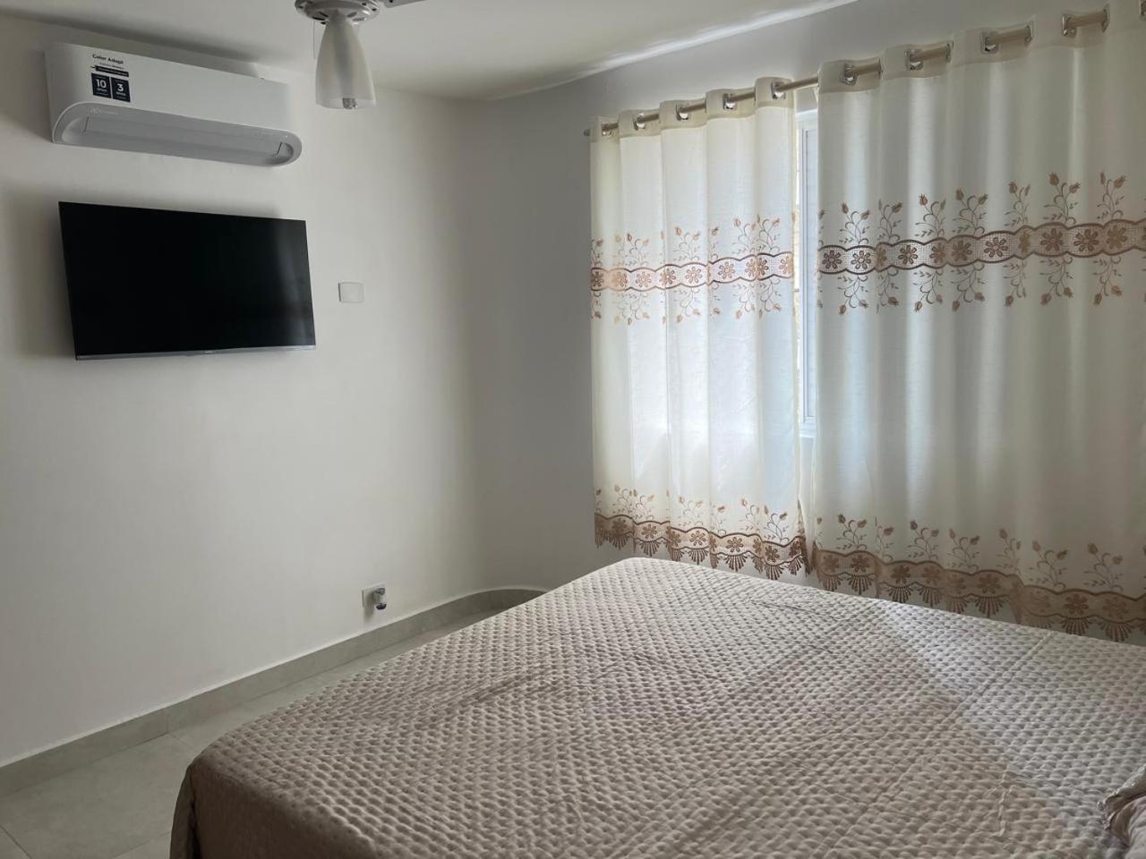 Beleza De Apartamento 300 Metros Da Praia Guaruja Bagian luar foto
